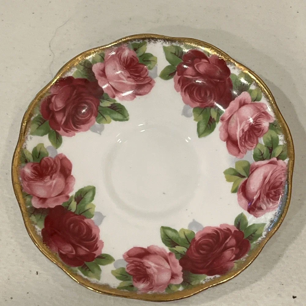 Royal Albert English Bone China Teacup and Saucer Old English Rose